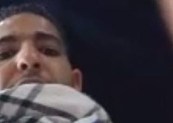 لص منحوس.. سرق هاتفا فكشفته مكالمة عبر الفيديو!