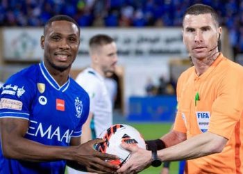 دياز وإيغالو يحققان نجومية مارس.. وغروهي أفضل حارس