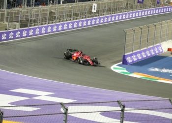 فورمولا-1: سباق جائزة السعودية يسير بشكل طبيعي