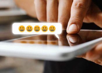 احذروا استخدام "الإيموجي" في العمل.. وهذا السبب!