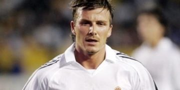 بيكهام يسلّم حساب "إنستغرام" لطبيبة أوكرانية.. لتوثيق المآسي