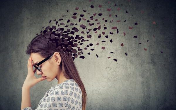 مرضى الكوليسترول والسكر في الثلاثينيات أكثر عرضة للزهايمر