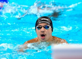 سراج السباحة لمعانقة المجد