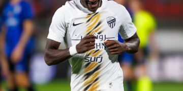 هل زرع بنزيما بذور أزمته الجديدة؟