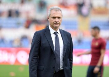 الشعار وكاسترو  خلف استقالة رئيس النصر