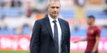 الشعار وكاسترو  خلف استقالة رئيس النصر