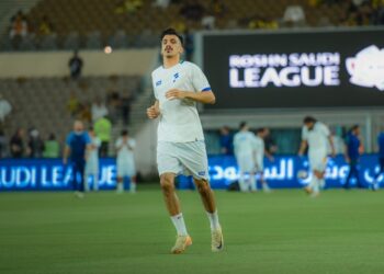 النموذجي من بطل متوج إلى منحدر الهبوط