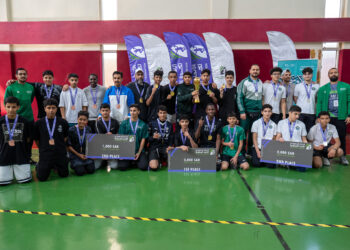176 لاعب يشعلون بطولة الرياض المدرسية لكرة المناورة
