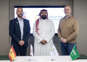 مذكرة تفاهم سعودية إسبانية في كرة القاعدة والكرة الناعمة