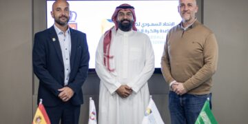 مذكرة تفاهم سعودية إسبانية في كرة القاعدة والكرة الناعمة