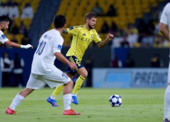 العالمي يضرب الاستقلال بخماسية