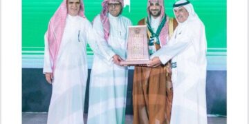 محافظ عنيزة يرعى حفل احتفال النجمة بالصعود