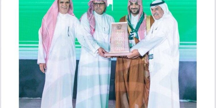 محافظ عنيزة يرعى حفل احتفال النجمة بالصعود