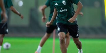 الأخضر يتسلح بالخبرة وحيوية الشباب